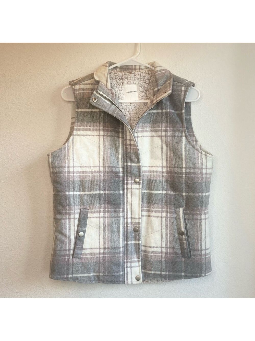 *NWOT* THREAD & SUPPLY ‘Timberlee’ Sherpa Lined Vest - Picture 4 of 15